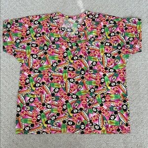 Scrub top Skeleton surf board Print